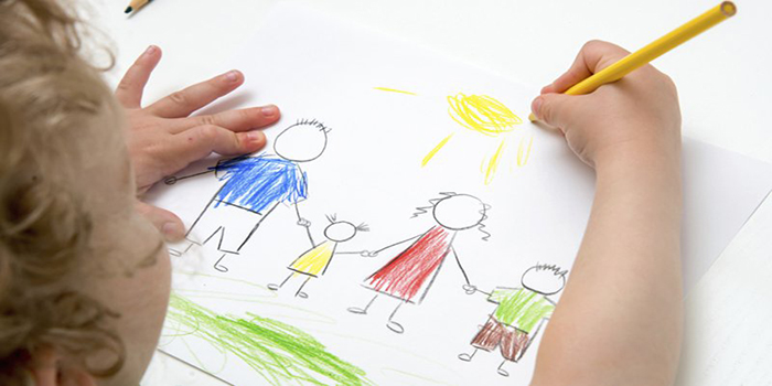 Faire du coloriage à la plage, est-ce une bonne idée?